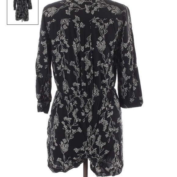 Old Navy Romper - Picture 3 of 5